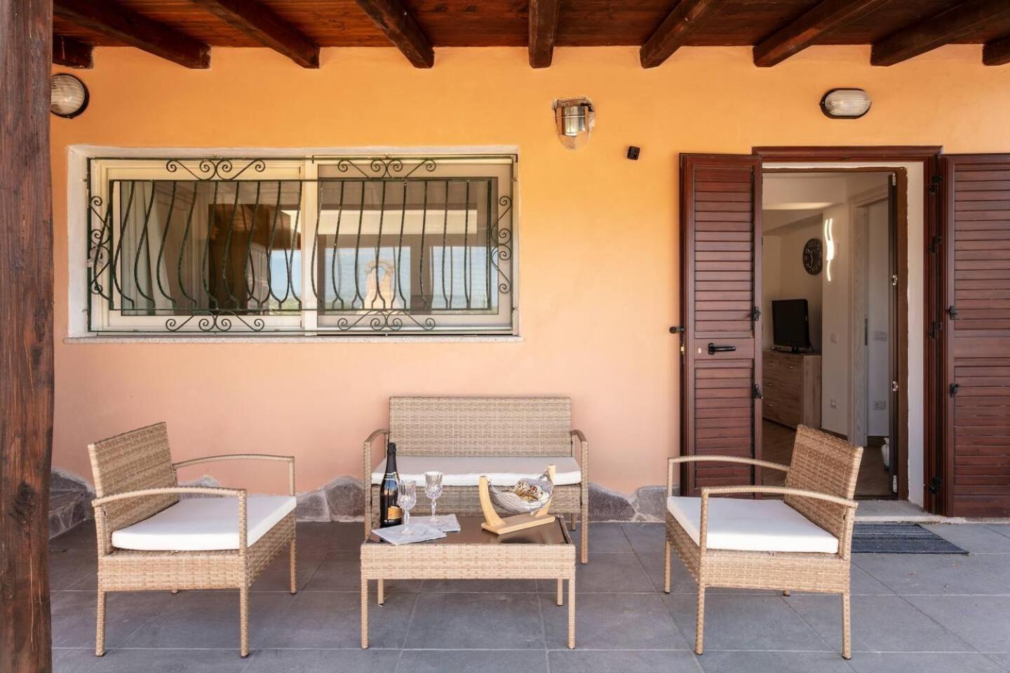 Casa Vacanza Vista Mare Porto Rotondo Olbia Exterior photo